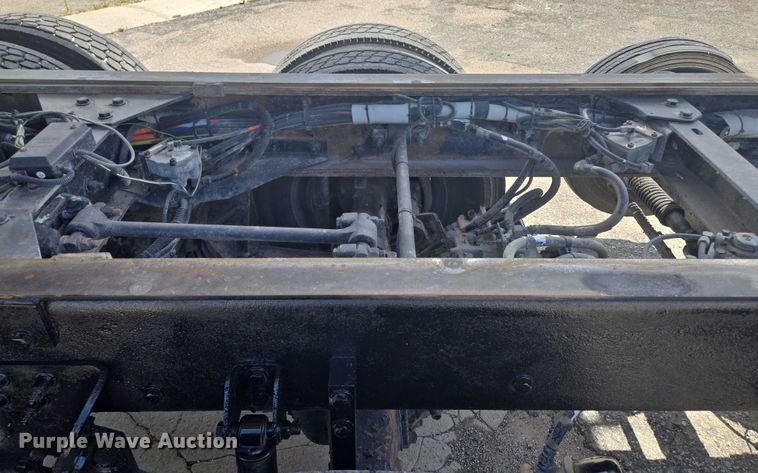 image for item EF1659 2012 Kenworth T800 dump truck