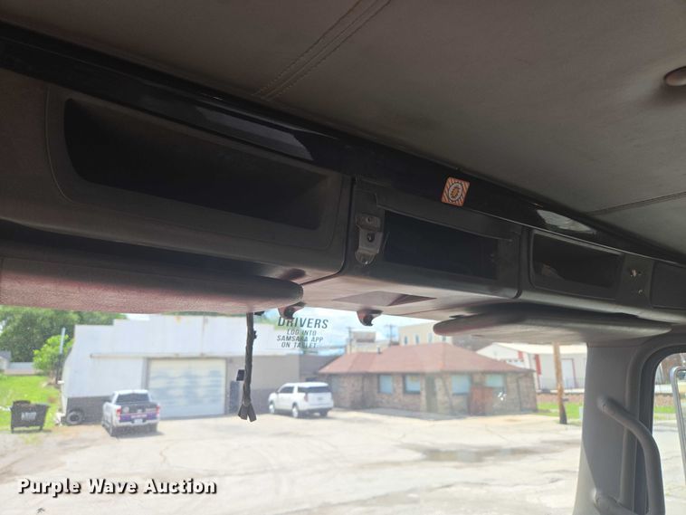 image for item EF1659 2012 Kenworth T800 dump truck