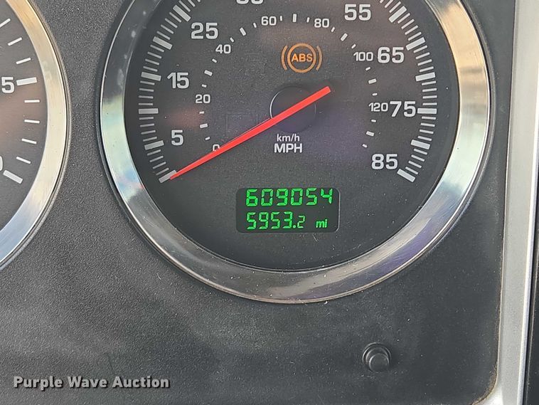 image for item EF1659 2012 Kenworth T800 dump truck