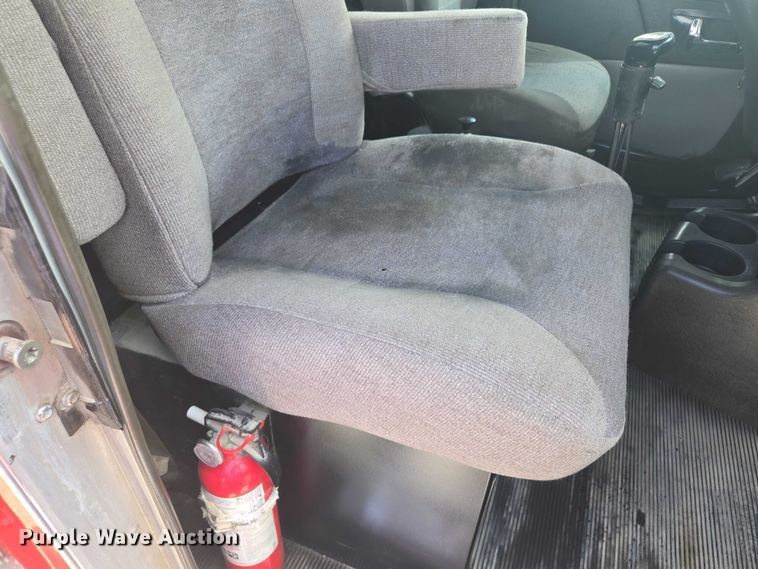 image for item EF1659 2012 Kenworth T800 dump truck