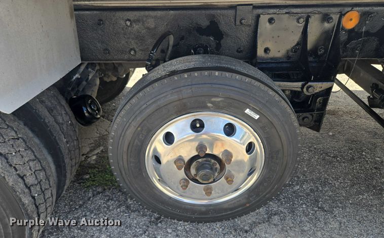 image for item EF1659 2012 Kenworth T800 dump truck