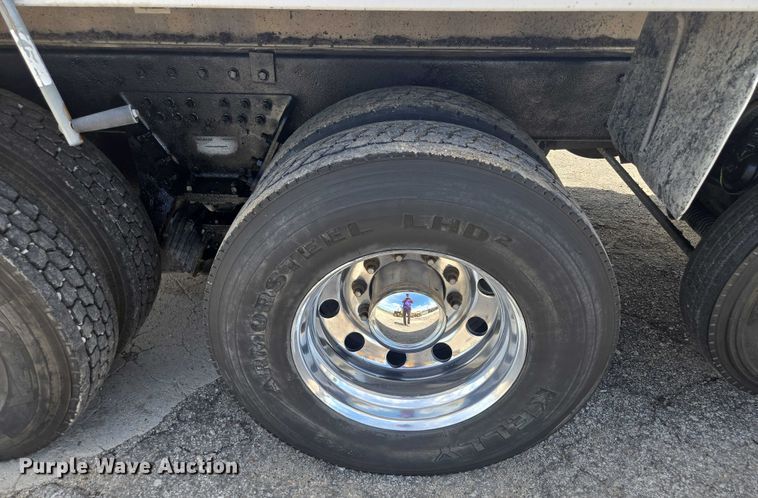 image for item EF1659 2012 Kenworth T800 dump truck