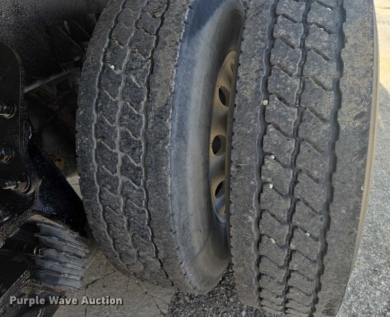 image for item EF1659 2012 Kenworth T800 dump truck