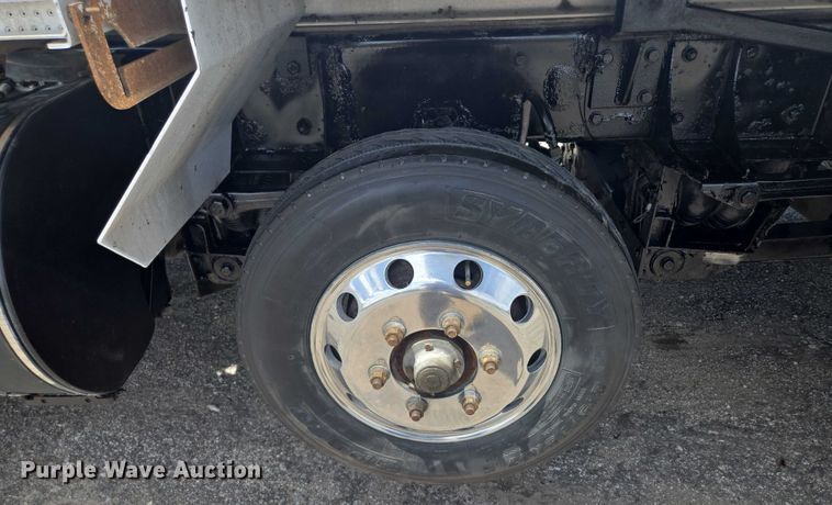 image for item EF1659 2012 Kenworth T800 dump truck