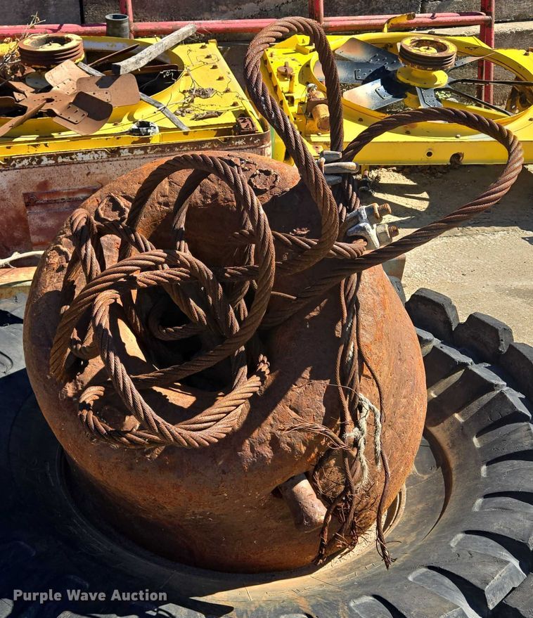 image for item EF1691 Wrecking ball