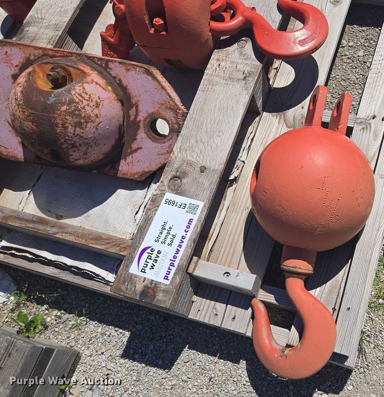 image for item EF1695 Crane attachments