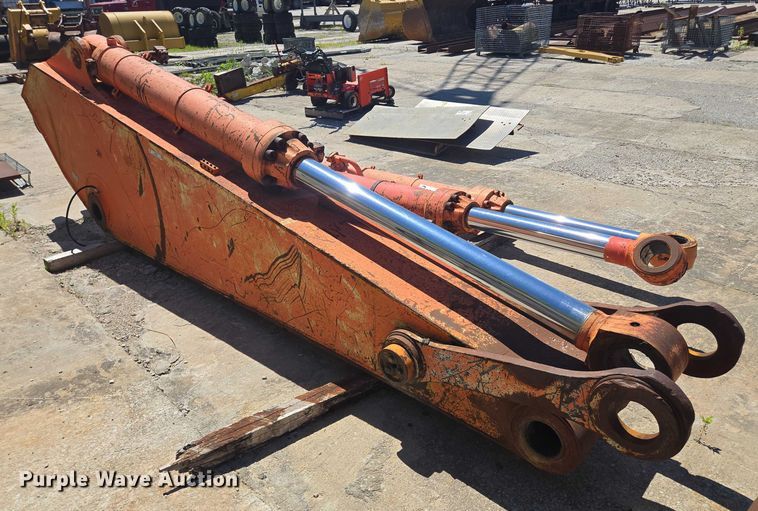 image for item EF1700 Hitachi EX700H excavator parts