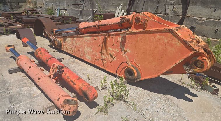 image for item EF1700 Hitachi EX700H excavator parts