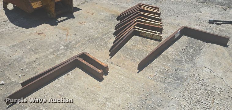 image for item EF1704 (15) Forklift forks