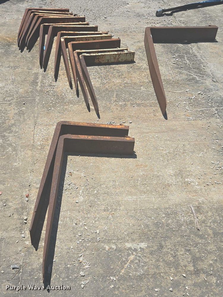 image for item EF1704 (15) Forklift forks