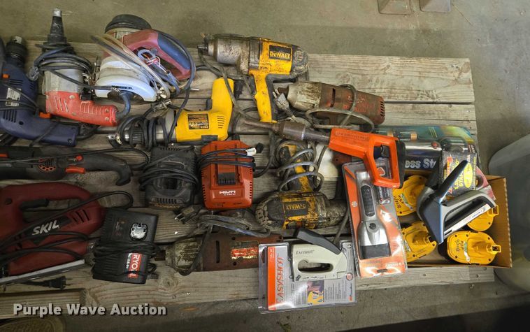 image for item EF1716 Tools