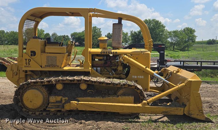 image for item EF1771 1982 Dresser TD15C dozer