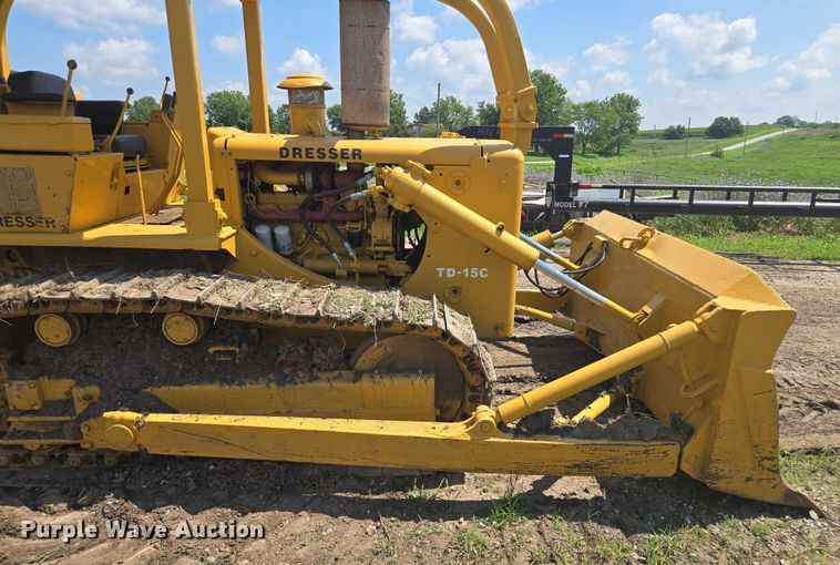 image for item EF1771 1982 Dresser TD15C dozer