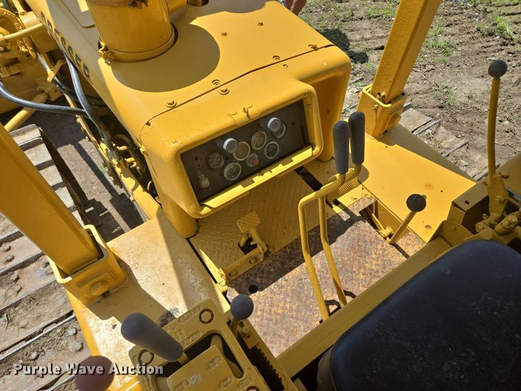 image for item EF1771 1982 Dresser TD15C dozer