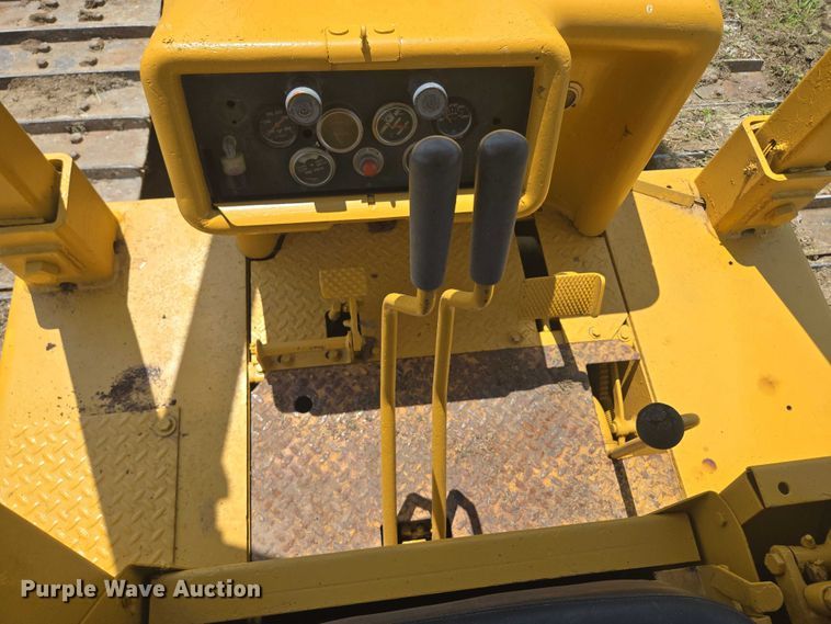 image for item EF1771 1982 Dresser TD15C dozer
