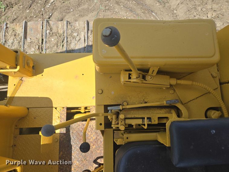 image for item EF1771 1982 Dresser TD15C dozer