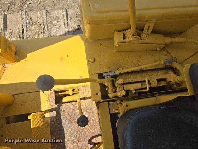 image for item EF1771 1982 Dresser TD15C dozer