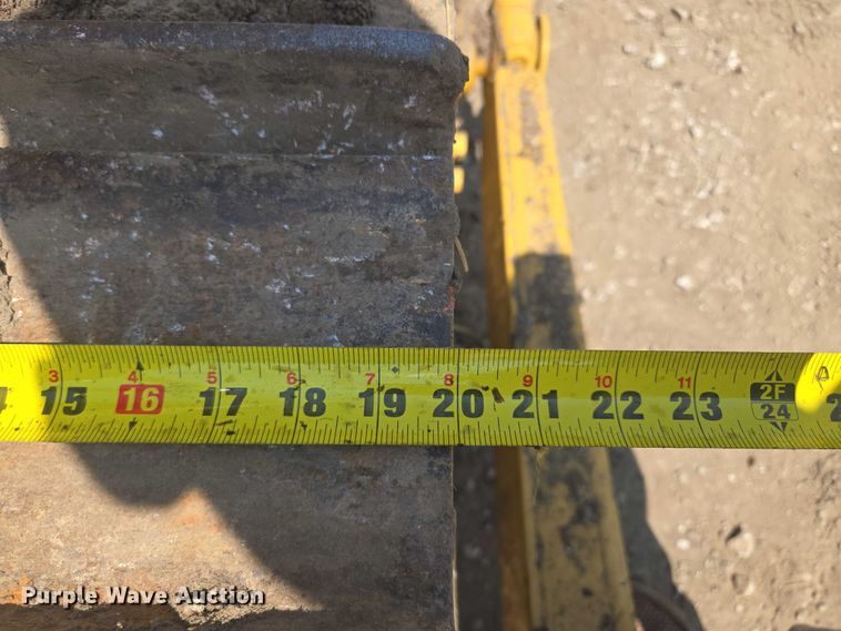 image for item EF1771 1982 Dresser TD15C dozer