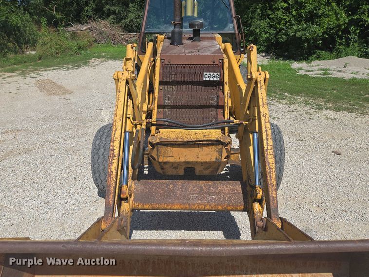 image for item EF1772 1984 Case  580E backhoe
