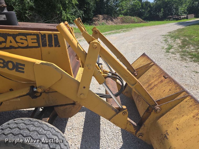 image for item EF1772 1984 Case  580E backhoe