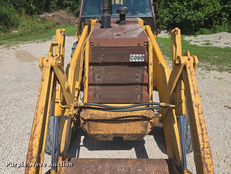 image for item EF1772 1984 Case  580E backhoe