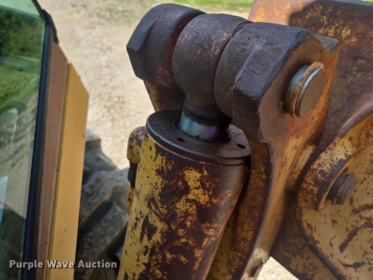 image for item EF1772 1984 Case  580E backhoe