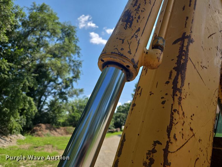 image for item EF1772 1984 Case  580E backhoe