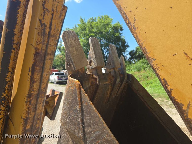 image for item EF1772 1984 Case  580E backhoe