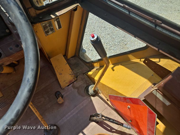 image for item EF1772 1984 Case  580E backhoe