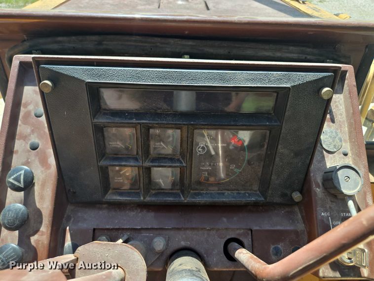 image for item EF1772 1984 Case  580E backhoe