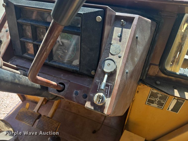 image for item EF1772 1984 Case  580E backhoe