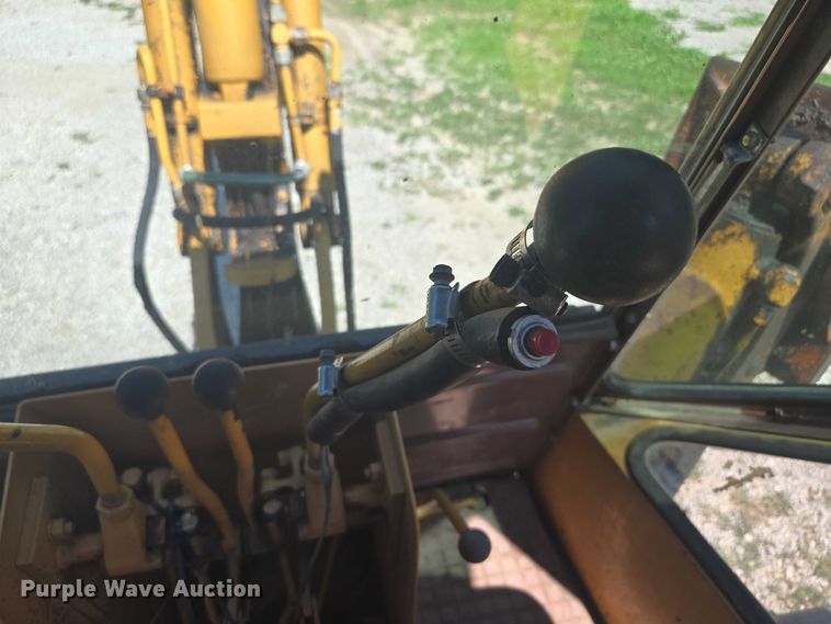 image for item EF1772 1984 Case  580E backhoe