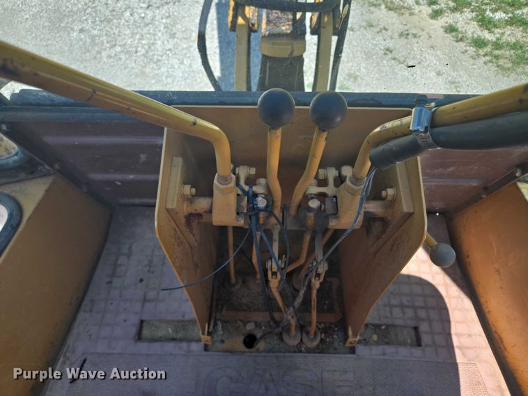 image for item EF1772 1984 Case  580E backhoe