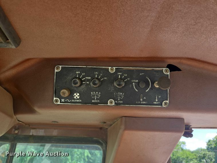 image for item EF1772 1984 Case  580E backhoe