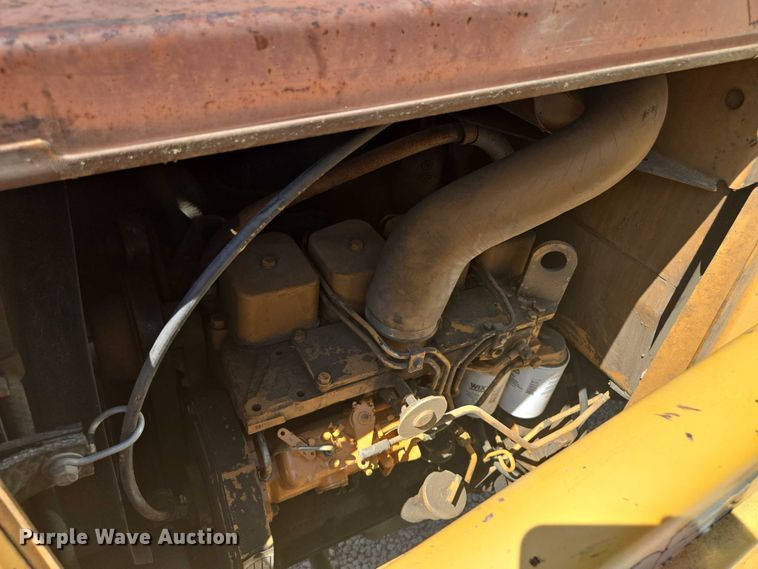 image for item EF1772 1984 Case  580E backhoe