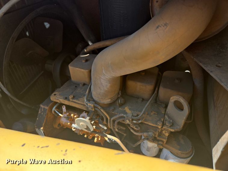 image for item EF1772 1984 Case  580E backhoe