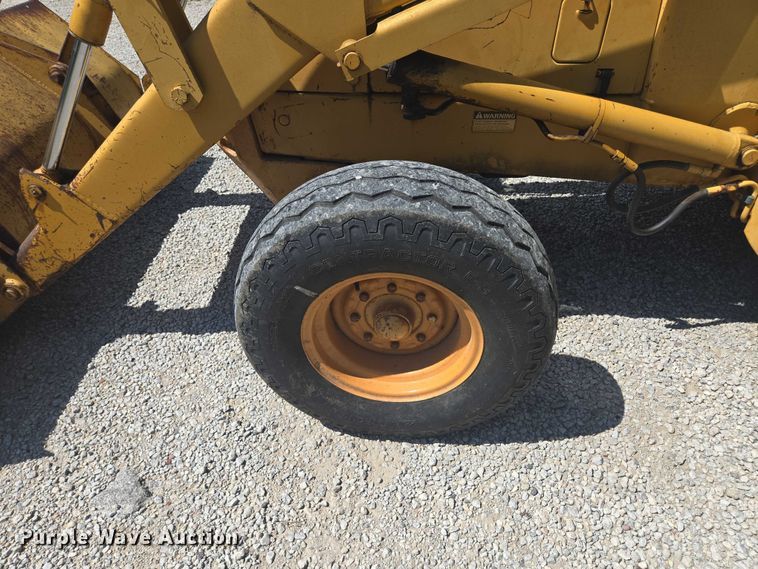 image for item EF1772 1984 Case  580E backhoe