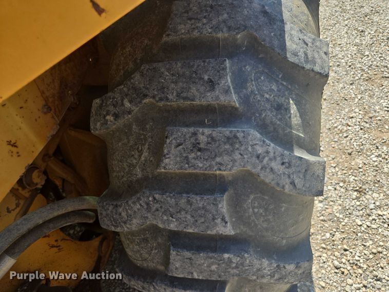 image for item EF1772 1984 Case  580E backhoe