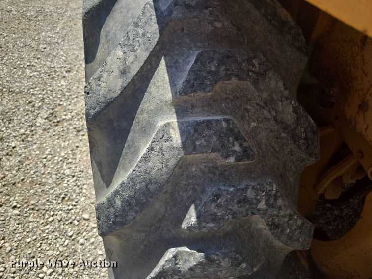 image for item EF1772 1984 Case  580E backhoe