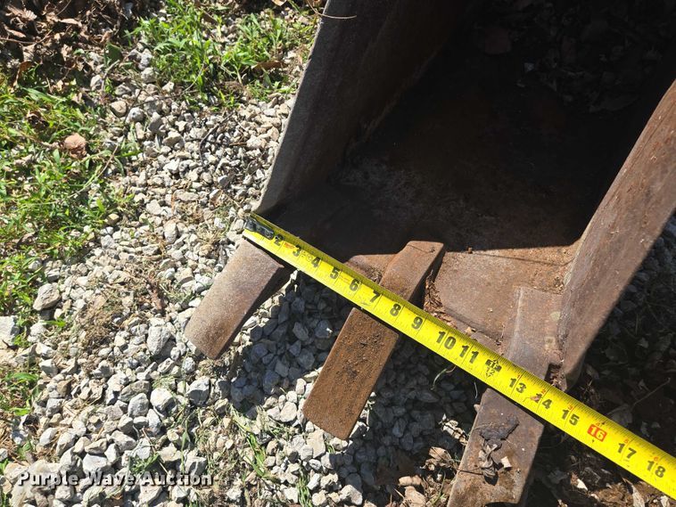 image for item EF1772 1984 Case  580E backhoe