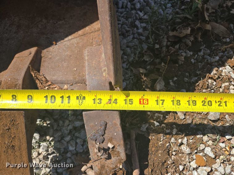 image for item EF1772 1984 Case  580E backhoe