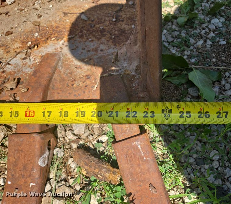 image for item EF1772 1984 Case  580E backhoe