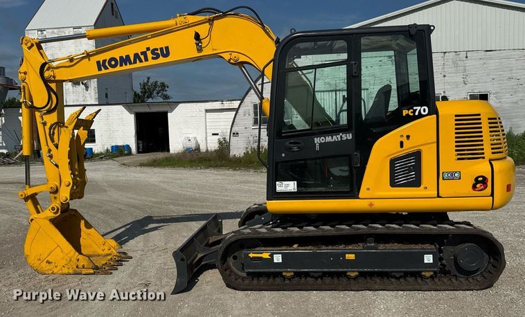 image for item EF2084 Komatsu PC70-8 mini excavator