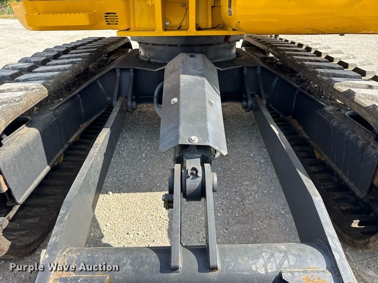 image for item EF2084 Komatsu PC70-8 mini excavator