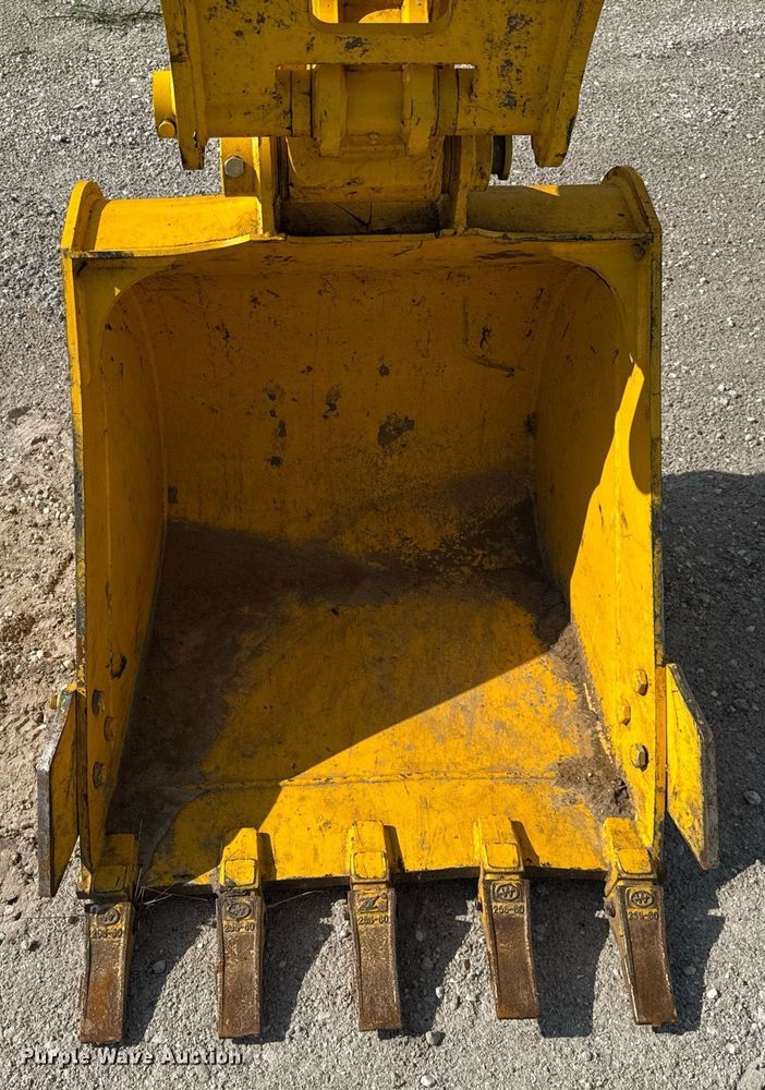 image for item EF2084 Komatsu PC70-8 mini excavator