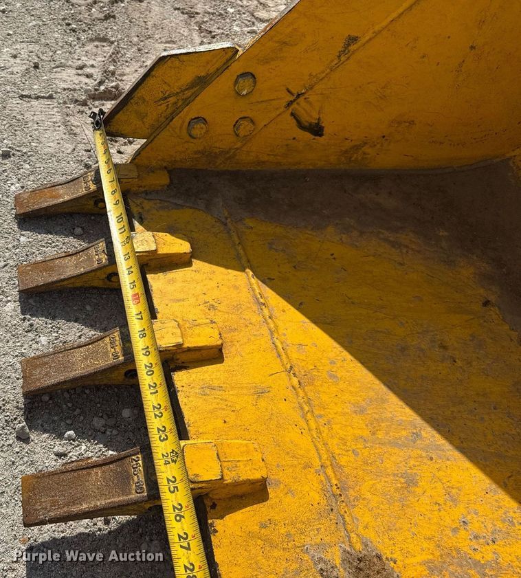 image for item EF2084 Komatsu PC70-8 mini excavator