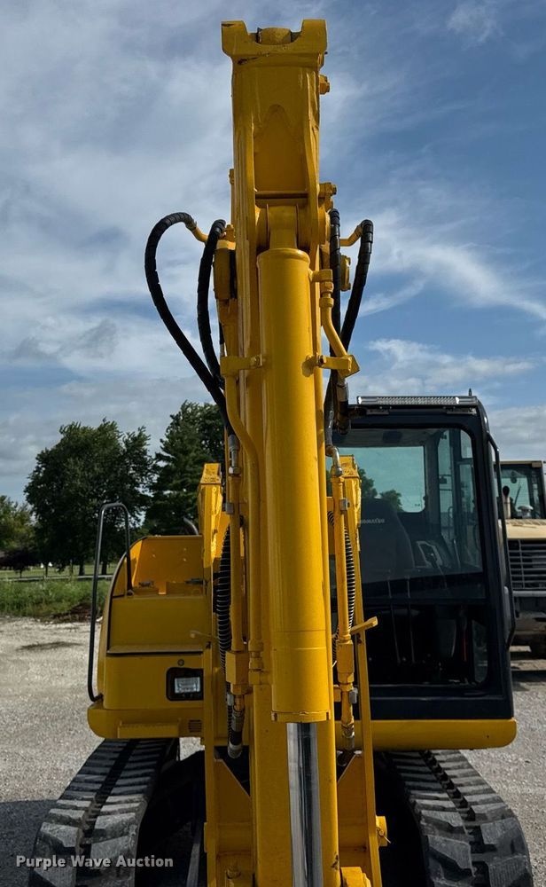 image for item EF2084 Komatsu PC70-8 mini excavator