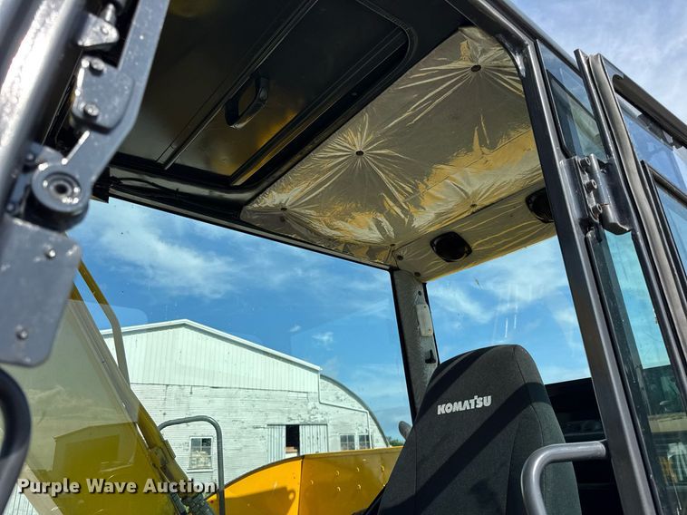 image for item EF2084 Komatsu PC70-8 mini excavator