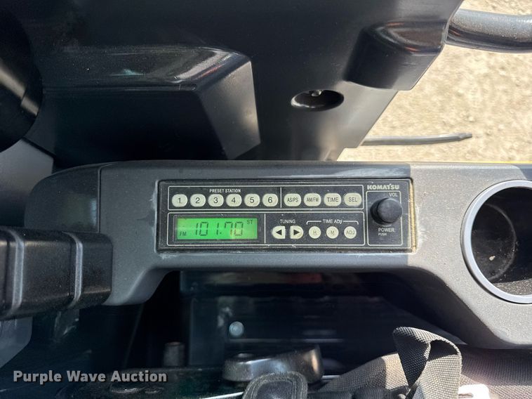 image for item EF2084 Komatsu PC70-8 mini excavator