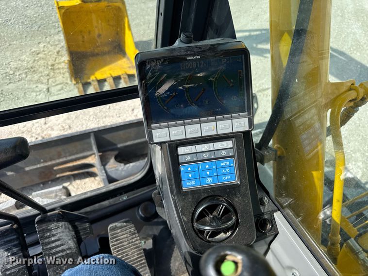 image for item EF2084 Komatsu PC70-8 mini excavator